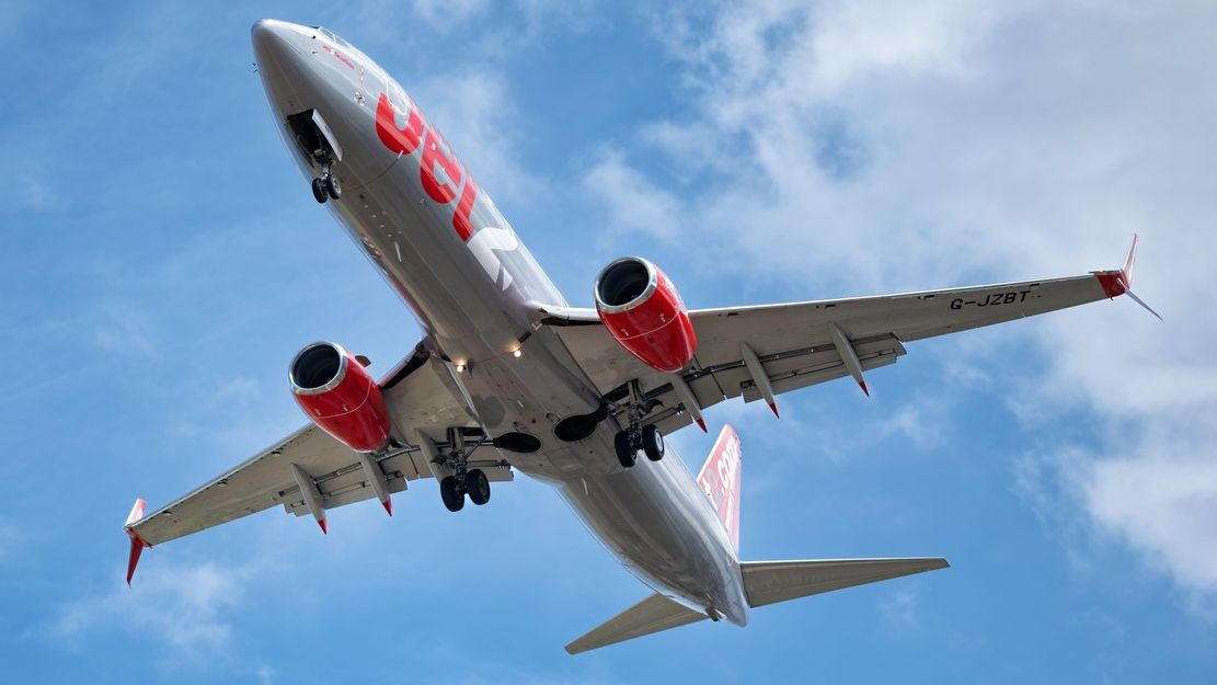 Let do Manchesteru odklonili kvůli rvačce mezi cestujícími. Násilníci skončili v Belgii